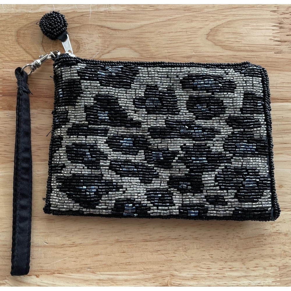 Vintage Small Hand Beaded Leopard Coin Purse - Picture 1 of 16